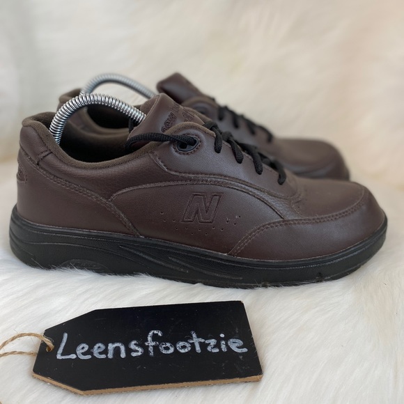 new balance 811 walking dsl2